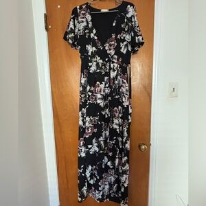 Maxi floral dress w/ slit and side tie